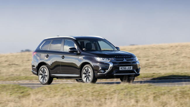 Обои картинки фото mitsubishi outlander plug in hybrid ev 2017, автомобили, mitsubishi, plug, in, hybrid, ev, 2017, outlander