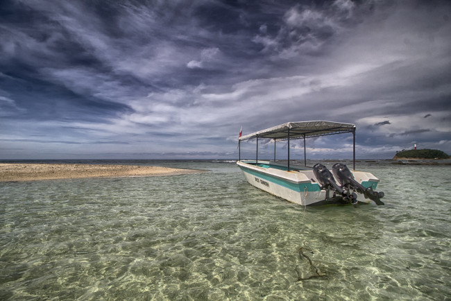 Обои картинки фото корабли, моторные лодки, море, берег