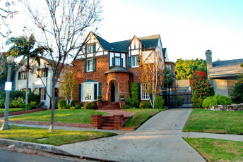 Картинка города -+здания +дома жилой дом