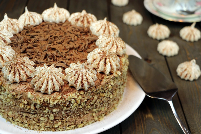Обои картинки фото еда, торты, ореховый, торт, лакомство