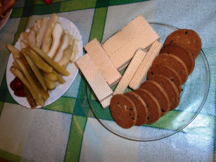 Картинка еда пирожные +кексы +печенье вафли печенье томаты помидоры огурцы