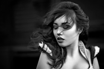 Картинка девушки -+черно-белые девушка красивая супер секси няша нежная классная модница лапочка мадам