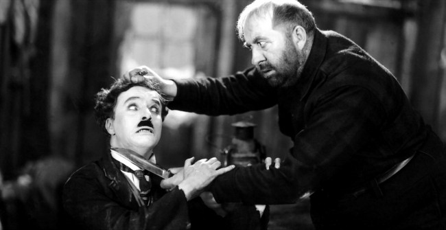 Обои картинки фото кино фильмы, the gold rush, чарли, чаплин, нож, преступник