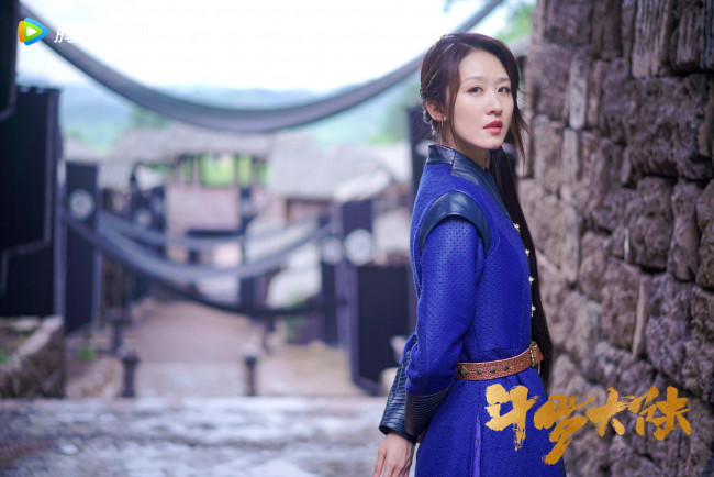 Обои картинки фото кино фильмы, douluo continent, девушка, стена, улица