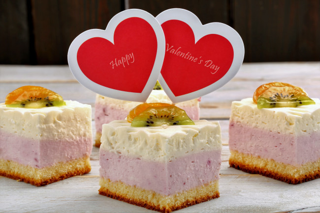 Обои картинки фото еда, пирожные,  кексы,  печенье, сердечки