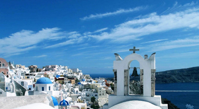 Обои картинки фото города, санторини , греция, дома, колокол, остров, море