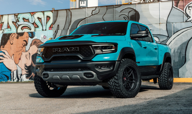 Обои картинки фото dodge ram, автомобили, dodge, ram, truck, pickup, graffiti