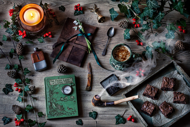 Обои картинки фото еда, натюрморт, свеча, кофе, пирожные, курительная, трубка