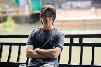 Картинка кино+фильмы northward парень футболка ограда