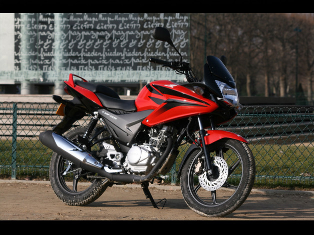 Обои картинки фото мотоциклы, honda