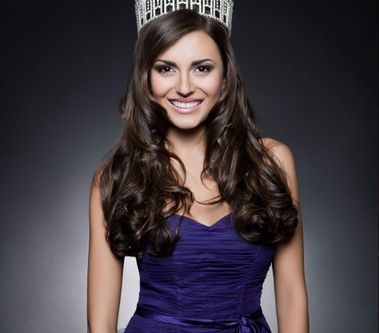 Обои картинки фото Tiffanie Anderson, девушки, корона