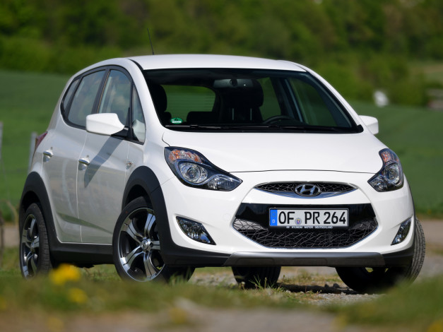 Обои картинки фото автомобили, hyundai, crossline, ix20, светлый, 2014г