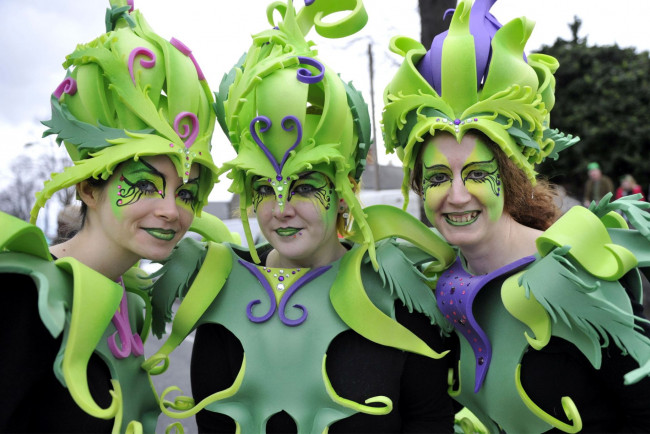 Обои картинки фото разное, маски,  карнавальные костюмы, шляпки, макияж