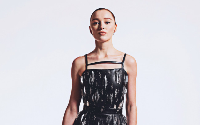 Обои картинки фото phoebe dynevor, девушки, phoebe, dynevor