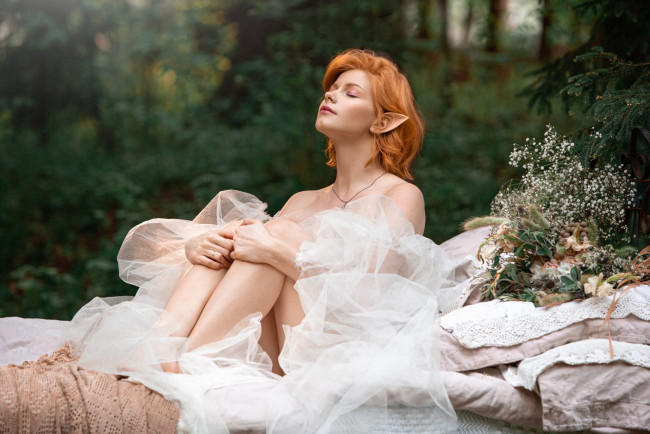 Обои картинки фото анастасия жилина, девушки, анастасия, жилина, эльф, cosplay, красотка, девушка, модель, рыжеволосая, поза, стройная, сексуальная, флирт