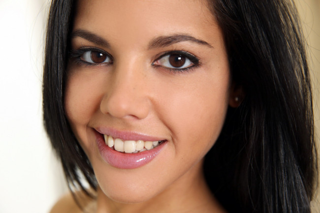 Обои картинки фото девушки, apolonia lapiedra, портрет