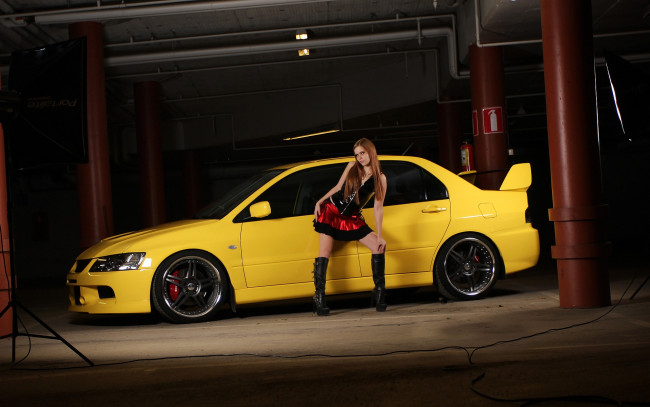 Обои картинки фото автомобили, авто, девушками