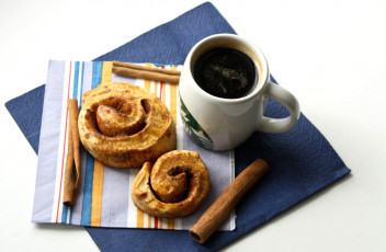 Картинка еда кофе кофейные зёрна булочки корица чашка