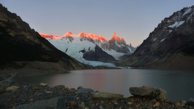 Обои картинки фото серро, торре, вершина, патагонии, южная, америка, природа, горы, серро-торре, патагония, озеро