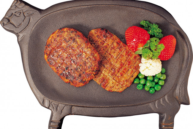 Обои картинки фото еда, мясные, блюда, клубника