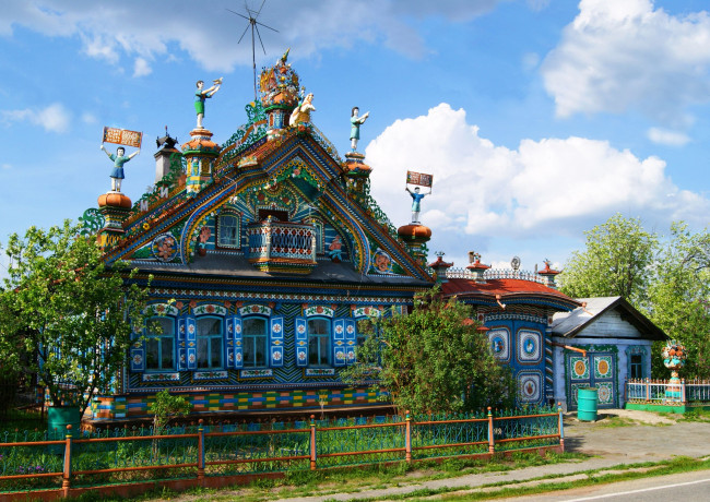 Обои картинки фото дом, кузнеца, кириллова, кунаре, города, здания, дома, деревянное, зодчество, кузнец, кириллов, село, кунара