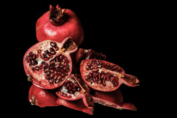 Картинка еда гранат дольки зерна