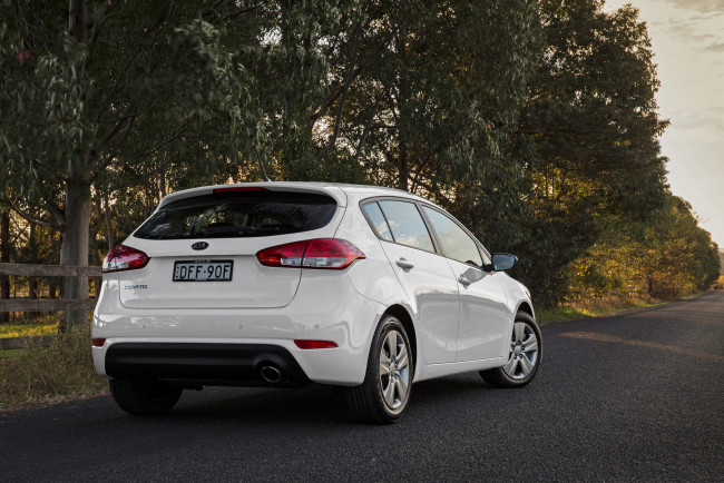 Обои картинки фото автомобили, kia, cerato, hatchback, au-spec, 2016г