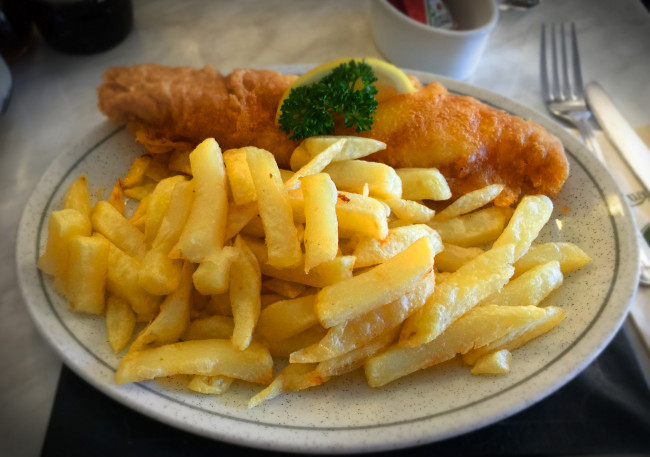 Обои картинки фото еда, рыба,  морепродукты,  суши,  роллы, чипсы