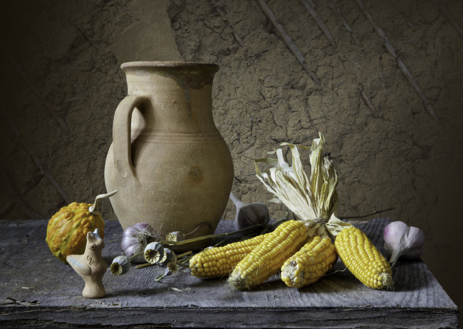 Обои картинки фото еда, натюрморт, початки, кувшин
