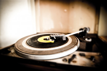 Картинка музыка -музыкальные+инструменты патефон пластинка