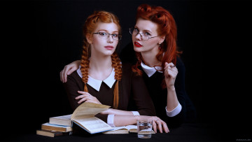 Картинка девушки -unsort+ рыжеволосые+и+другие темный фон очки рыжие natasha redfox