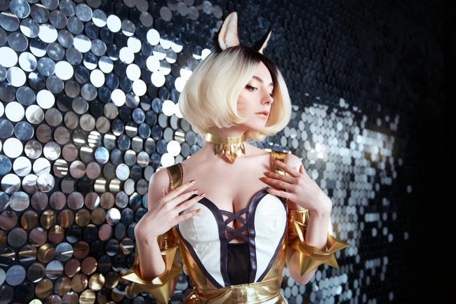 Обои картинки фото девушки, alien orihara, league, of, legends, ари, блондинка, ушки, костюм, alien, orihara