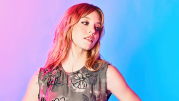 обоя девушки, sydney sweeney, блондинка, лицо