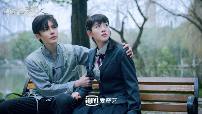 Обои картинки фото кино фильмы, psych-hunter, пара, скамейка, парк