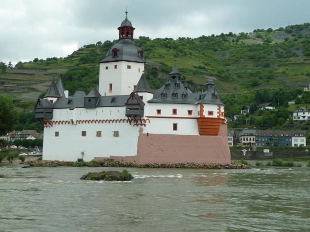 Обои картинки фото города, здания, дома, побережье