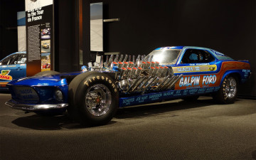 Картинка автомобили выставки+и+уличные+фото mustang