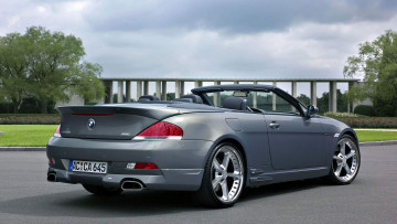 Картинка автомобили bmw бмв серебристый небо деревья памятник парк клумба