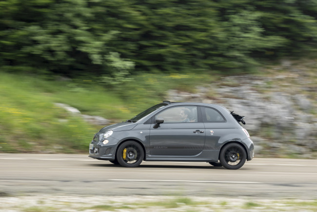 Обои картинки фото автомобили, fiat, abarth, 595c, competizione