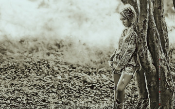 Картинка календари компьютерный+дизайн девушка стоять женщина дерево 2019 calendar