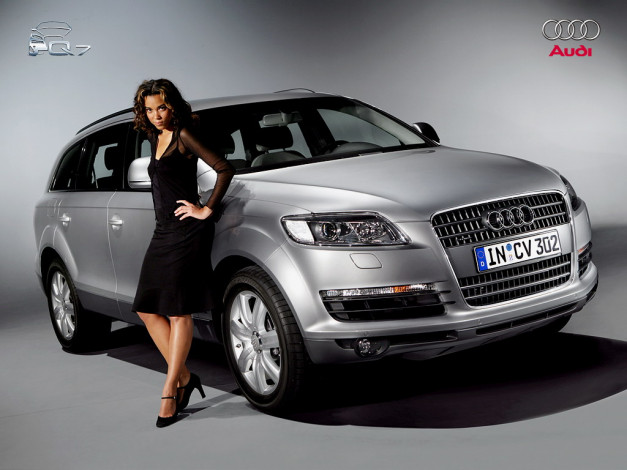 Обои картинки фото audi, q7, автомобили, авто, девушками