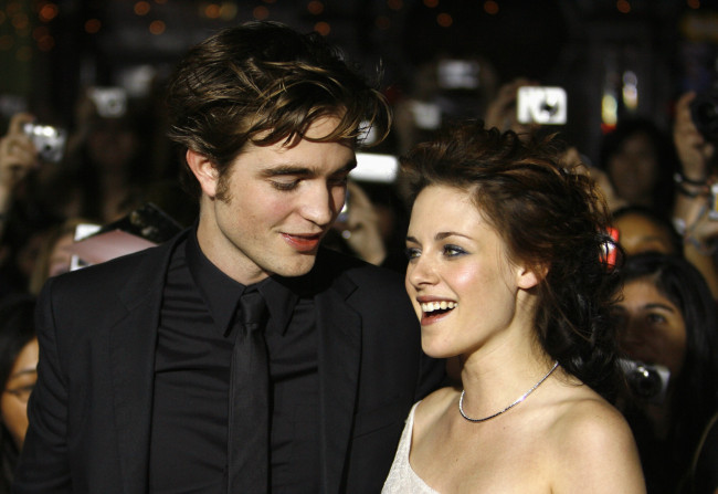 Обои картинки фото разное, знаменитости, robert, pattinson, and, kristen, stewart