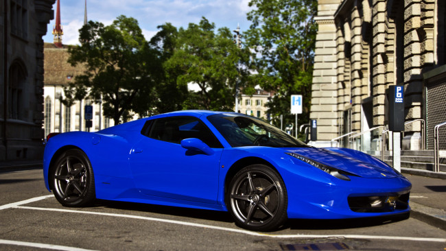 Обои картинки фото ferrari, 458, italia, автомобили, выставки, уличные, фото, s, p, a, гоночные, спортивные, италия