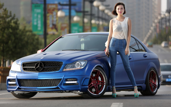Обои картинки фото автомобили, авто, девушками, mercedes, c260, девушка