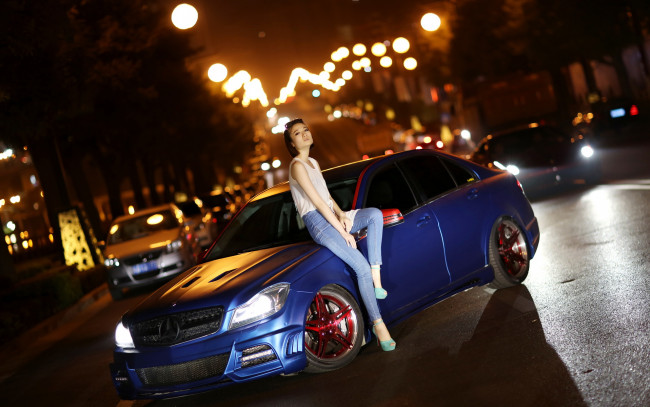 Обои картинки фото автомобили, авто, девушками, mercedes, c260, девушка