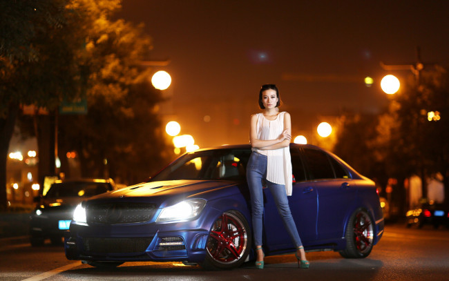 Обои картинки фото автомобили, авто, девушками, mercedes, c260, девушка