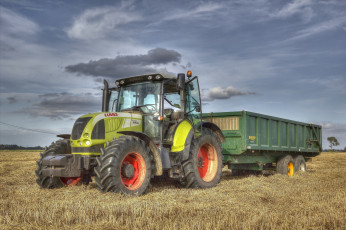 Картинка техника тракторы трактор поле