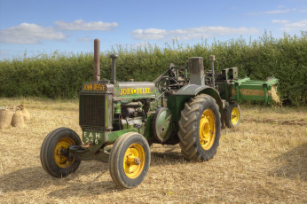 Картинка техника тракторы трактор поле