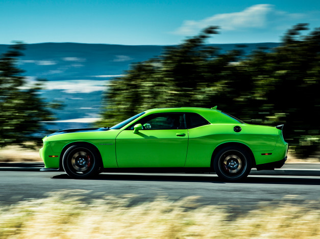 Обои картинки фото автомобили, dodge, hellcat, lc, зеленый, srt, challenger, 2015г