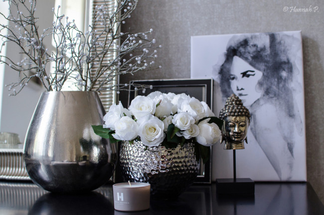 Обои картинки фото интерьер, декор,  отделка,  сервировка, ваза, цветы, розы, картина, свеча