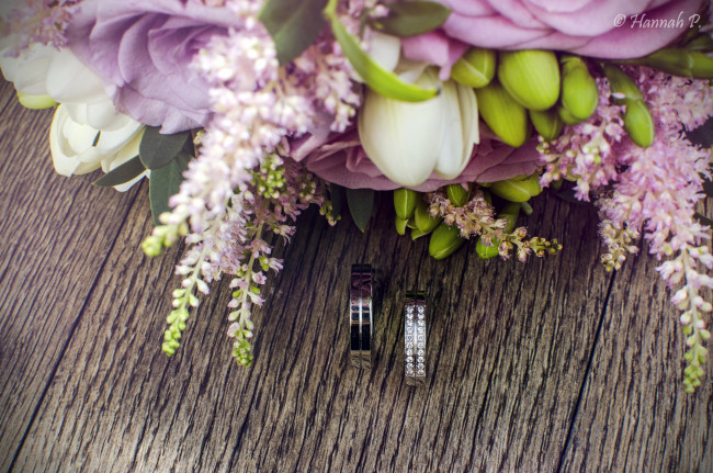 Обои картинки фото разное, украшения,  аксессуары,  веера, букет, цветы, кольца, свадьба, украшение